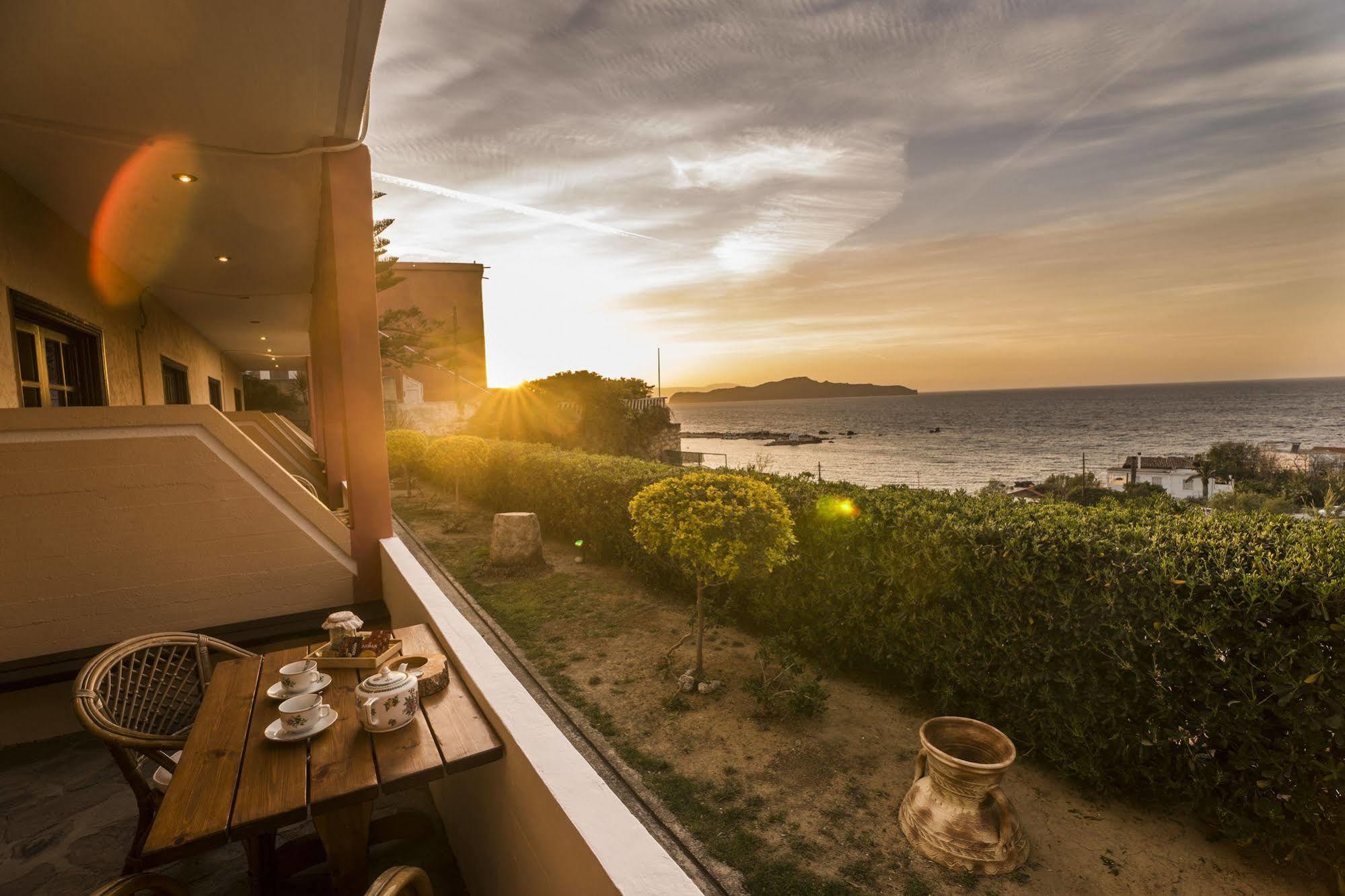 Villa Georgia Apartments & Suites Kalamaki Kültér fotó